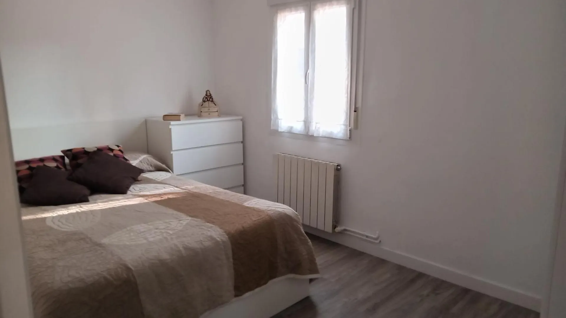 Homestay Aiako Harria Habitaciones Irun Spain